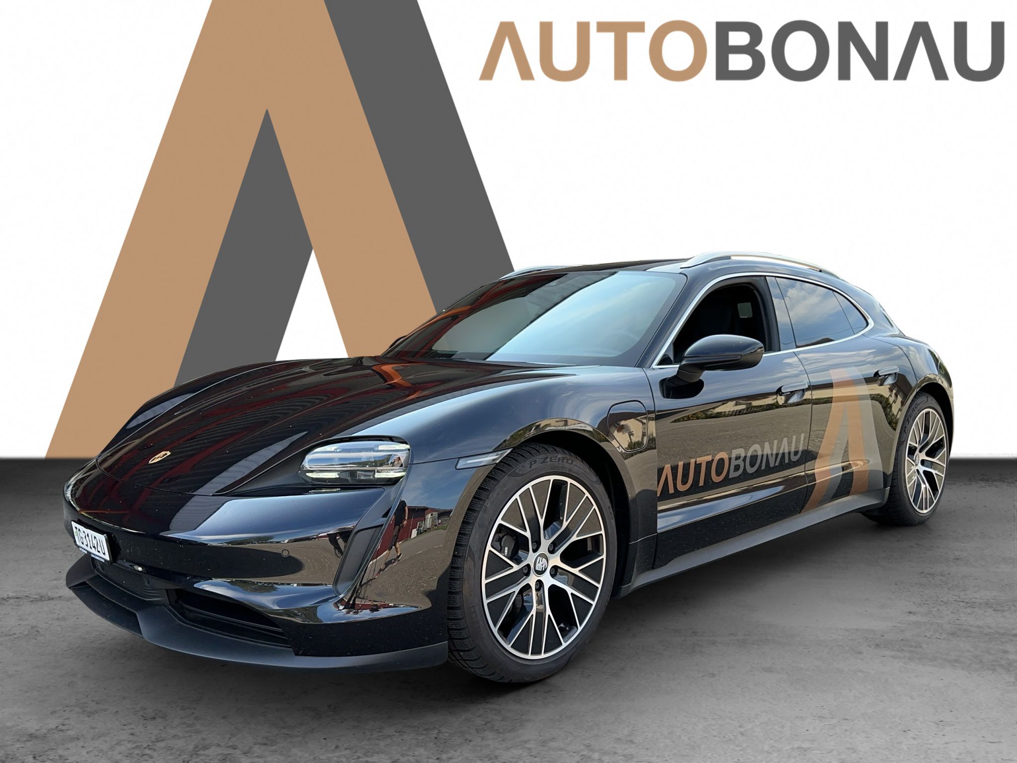 Porsche Taycan Sport Turismo: Unser neuestes Familienmitglied bei Auto Bonau AG!
