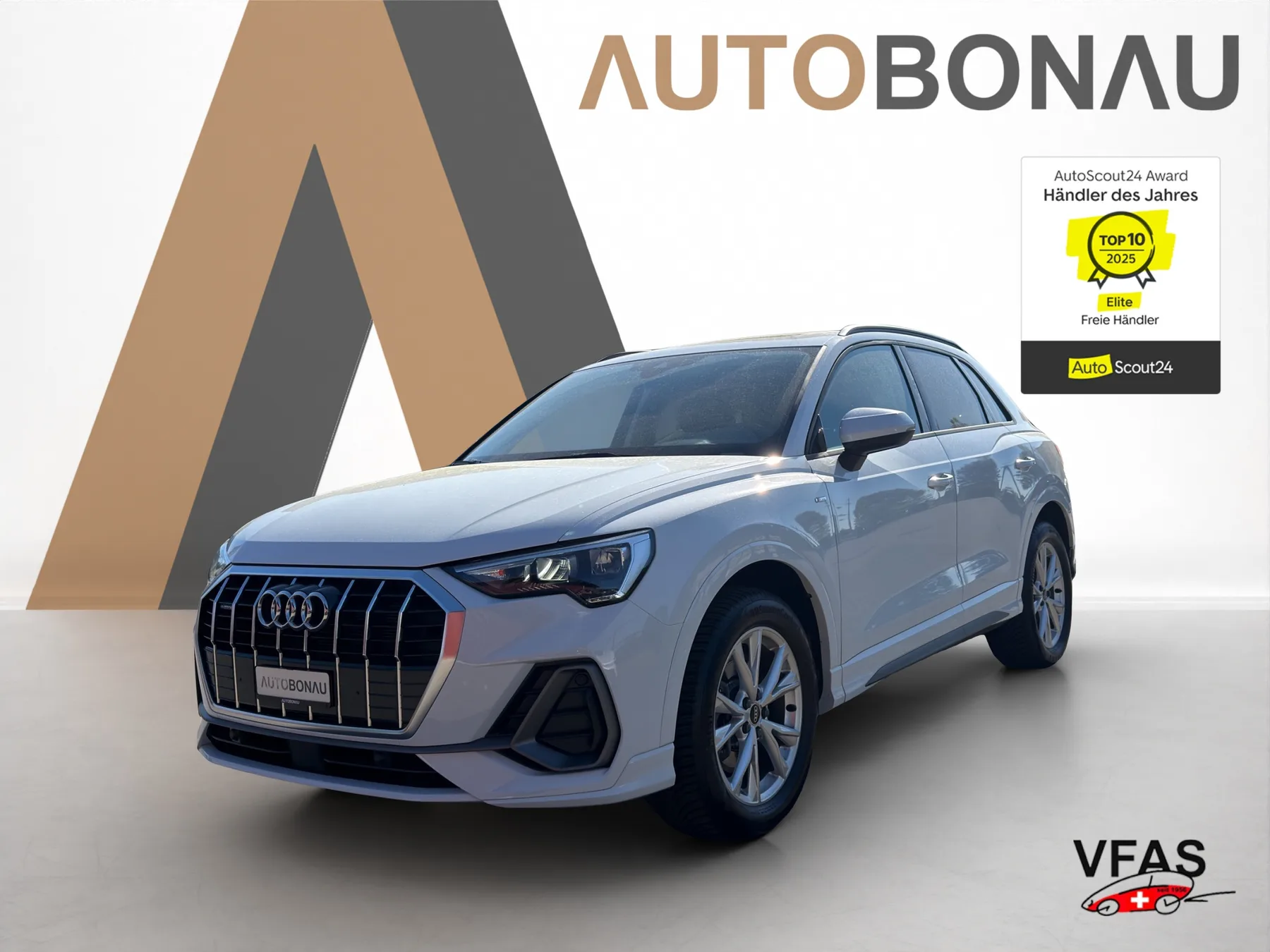 AUDI Q3 2.0 40 TFSI S line quattro S-Tronic Sky
