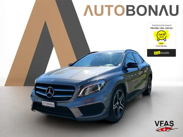 MERCEDES-BENZ GLA 220 d AMG Line 4Matic